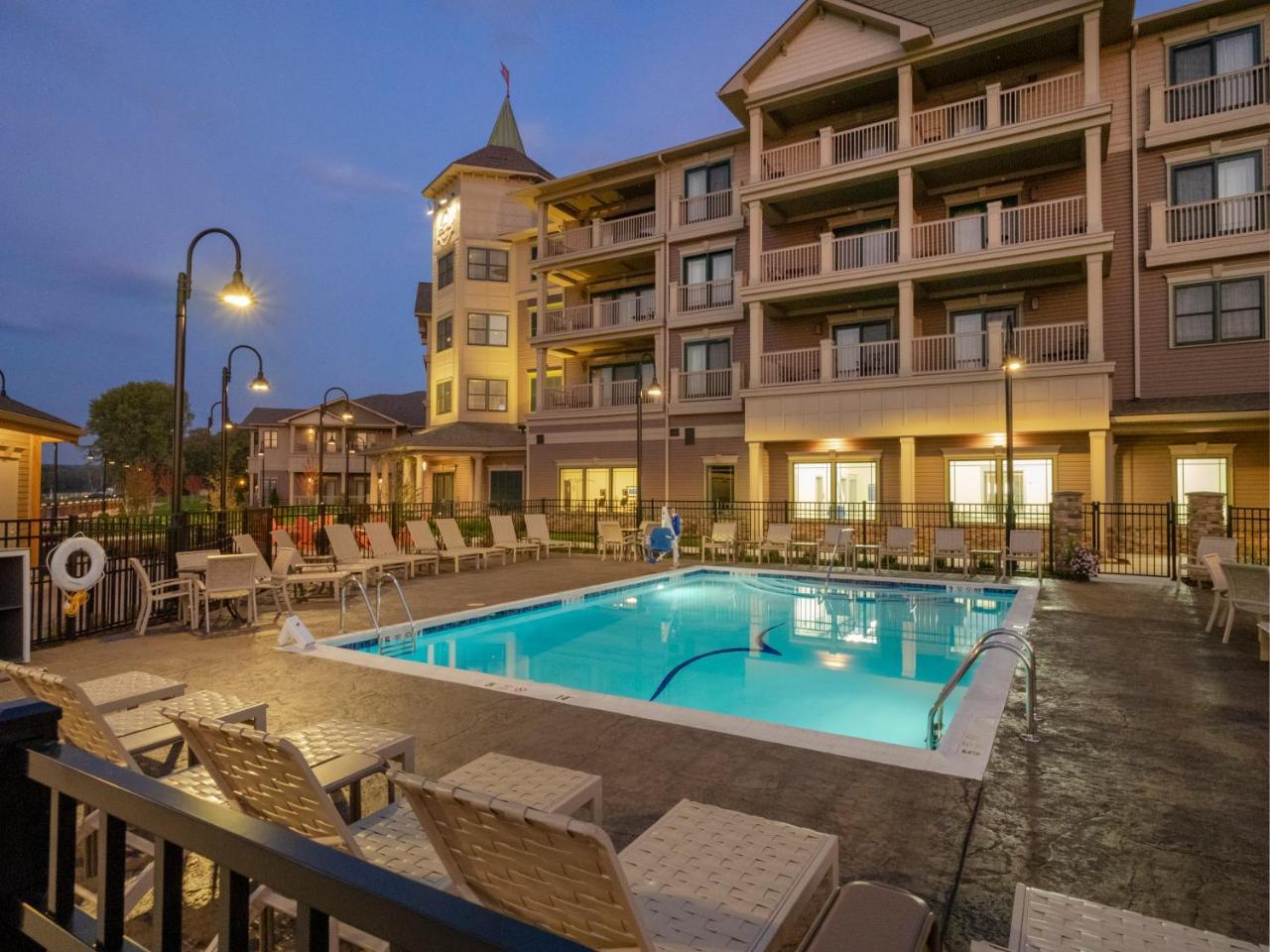 Chautauqua Harbor Hotel - Jamestown Celoron ภายนอก รูปภาพ