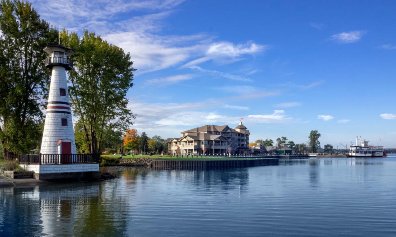 Chautauqua Harbor Hotel - Jamestown Celoron ภายนอก รูปภาพ