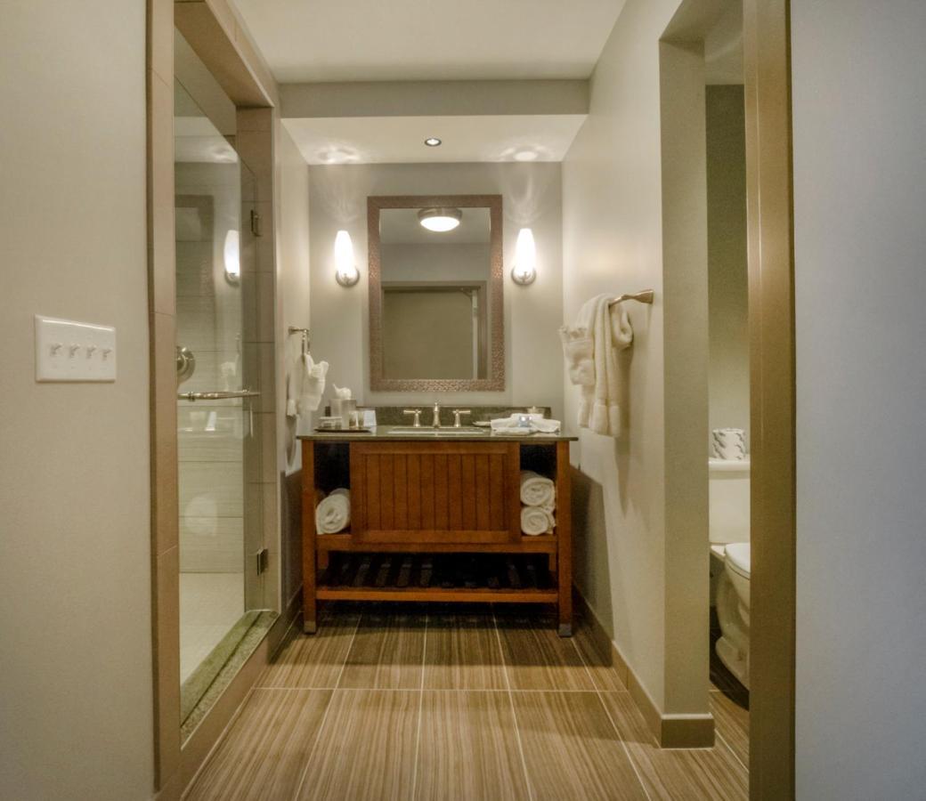 Chautauqua Harbor Hotel - Jamestown Celoron ภายนอก รูปภาพ